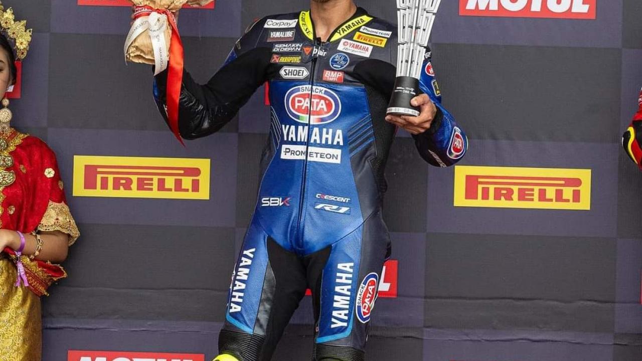 Toprak Razgatlıoğlu, Hollanda’da podyuma çıktı