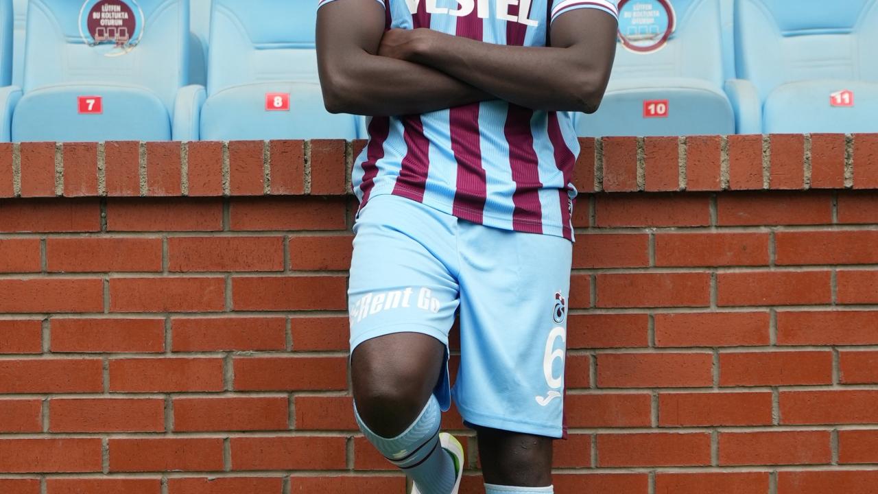 Trabzonspor Batista Mendy’yi kadrosuna kattı