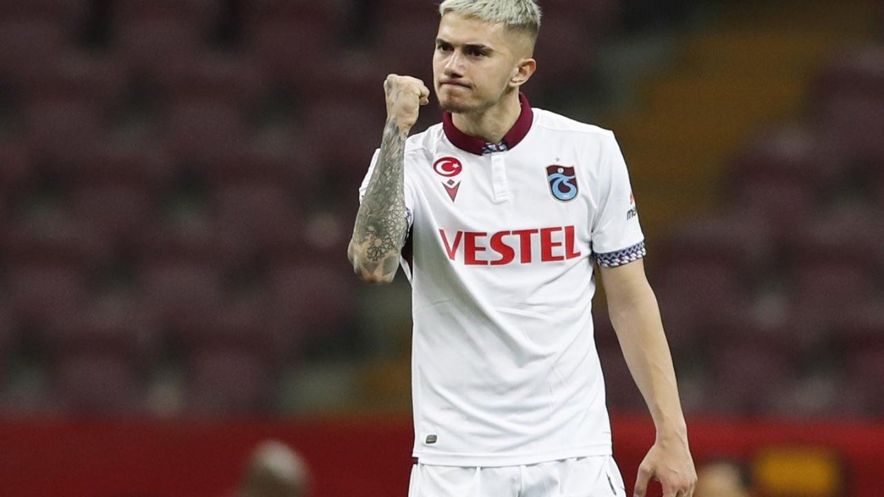 Trabzonspor, Berat Özdemir’i KAP’a bildirdi!