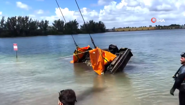 Göl dibinde 32 araç bulundu