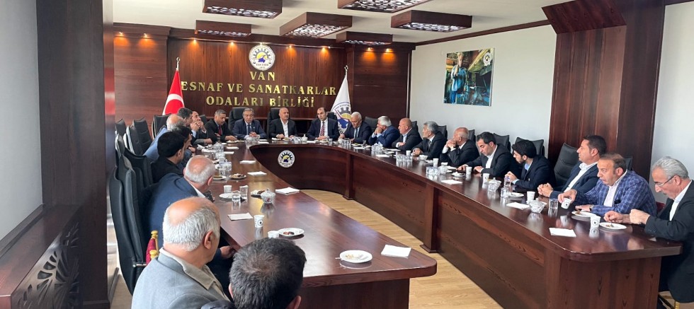 AK Parti Van Milletvekili Kayatürk’ten ESOB’a Ziyaret