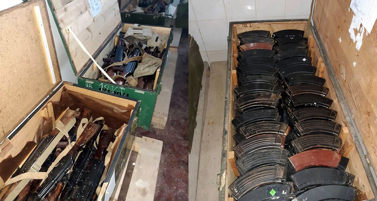 Karabağ’da bir depoda çok sayıda silah ve mühimmat bulundu