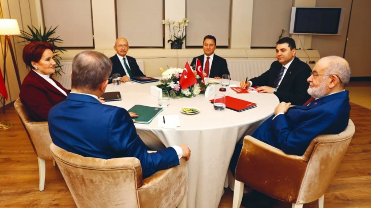 Millet İttifakı, seçim sonuçlarının ardından CHP Genel Merkezi’nde toplandı