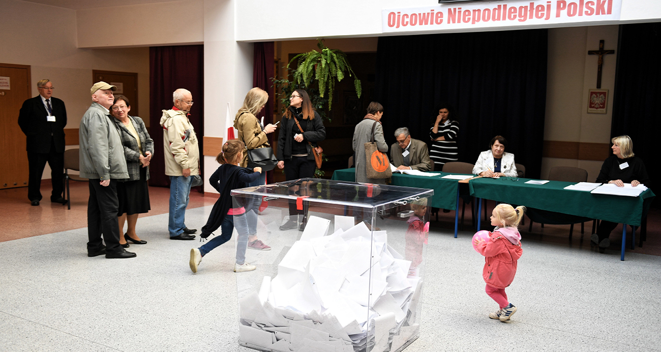 Polonya “göçmenler” konusunda sandık başına gidecek