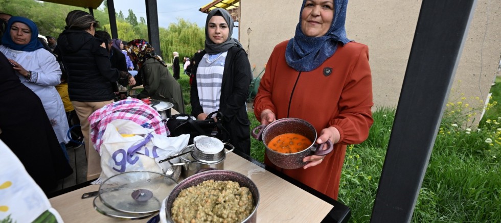Van’da ‘Keledoş’ yarışması düzenlendi