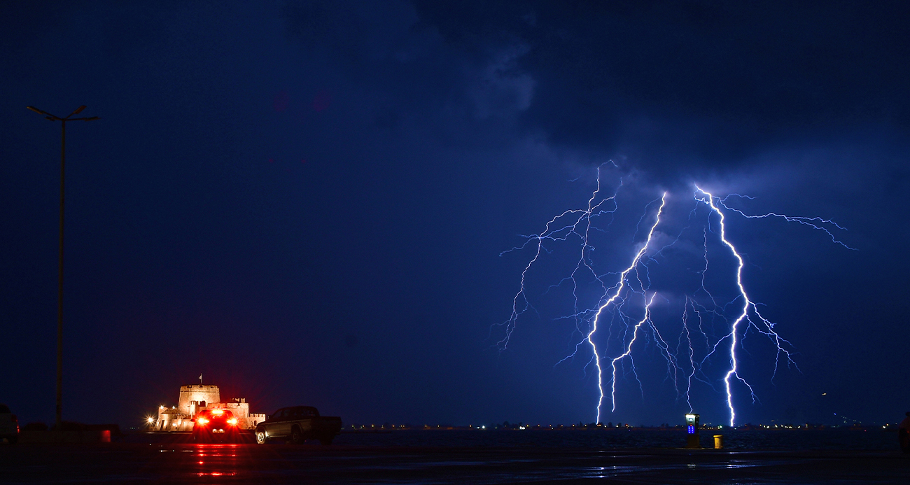 Yunanistan’ı Elias Fırtınası vurdu