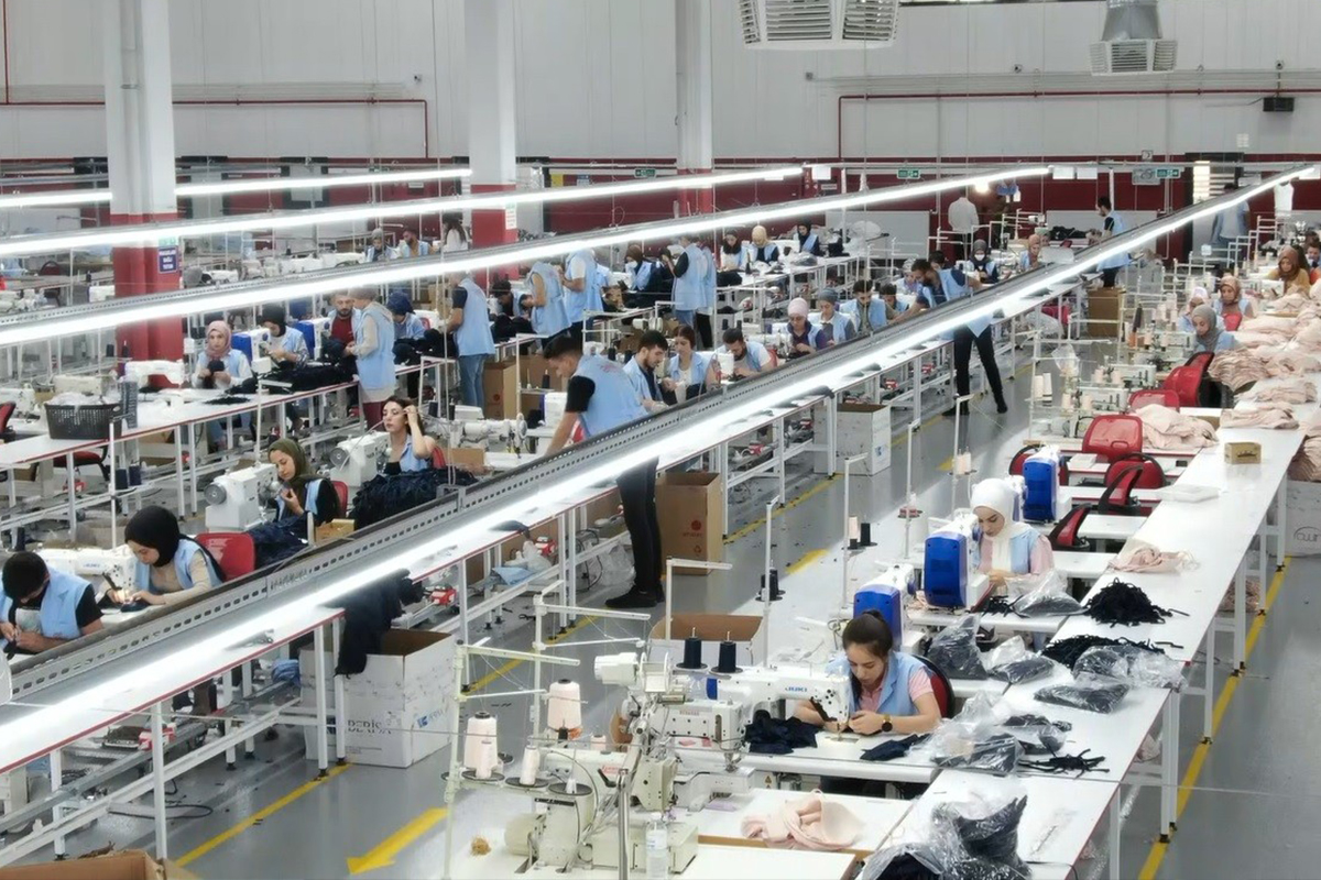 Ücretli çalışan sayısı yıllık yüzde 3,7 arttı