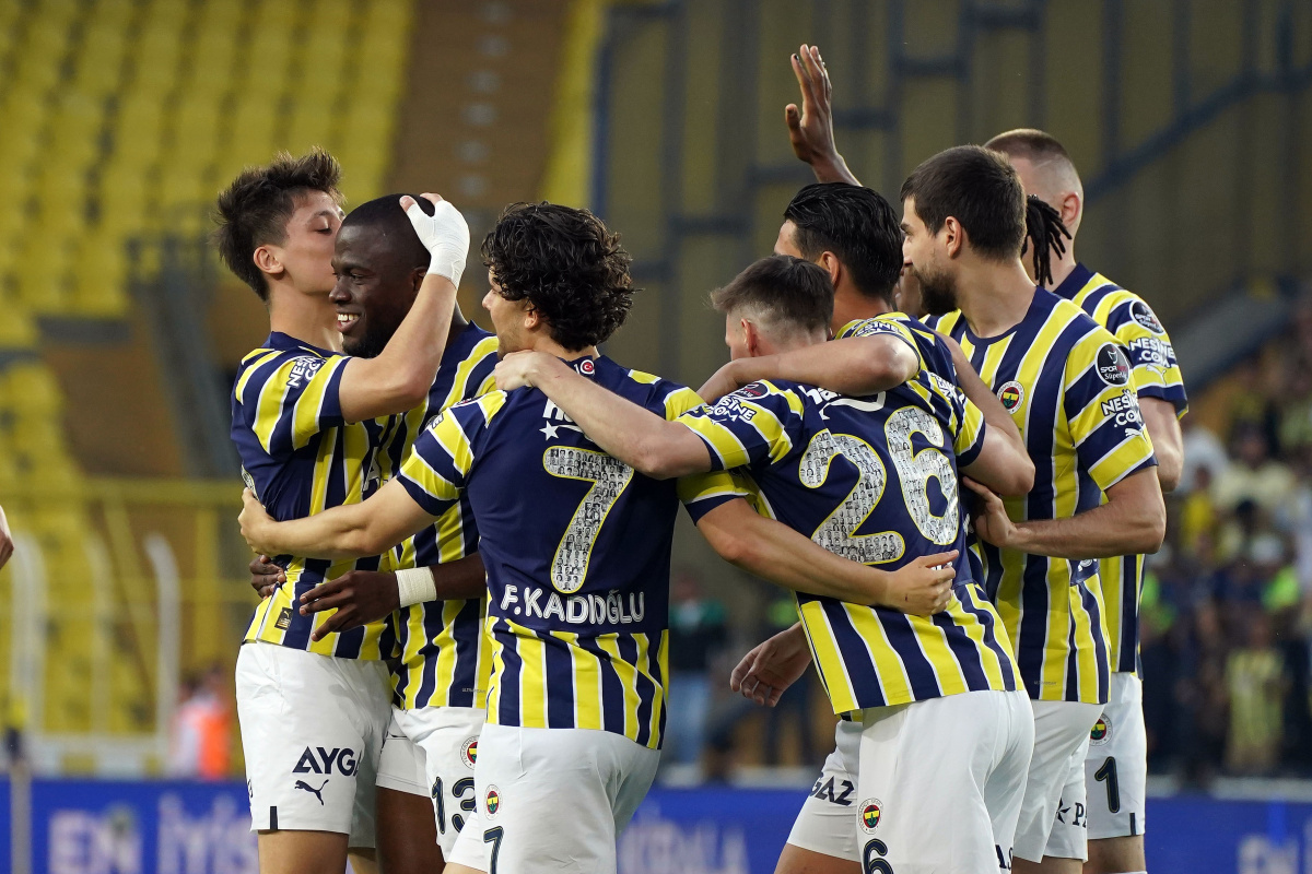 Fenerbahçe deplasman serisini derbide sürdürmek istiyor