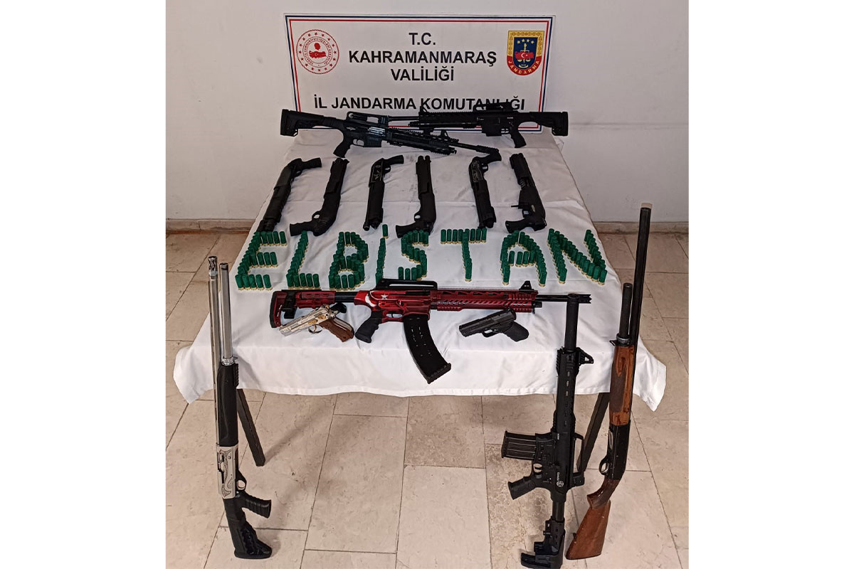 Düğüne değil savaşa gelmişler