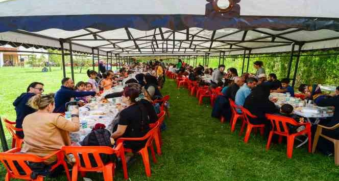 Vanlılar Dünya Kahvaltı Günü’nde bir araya geldi