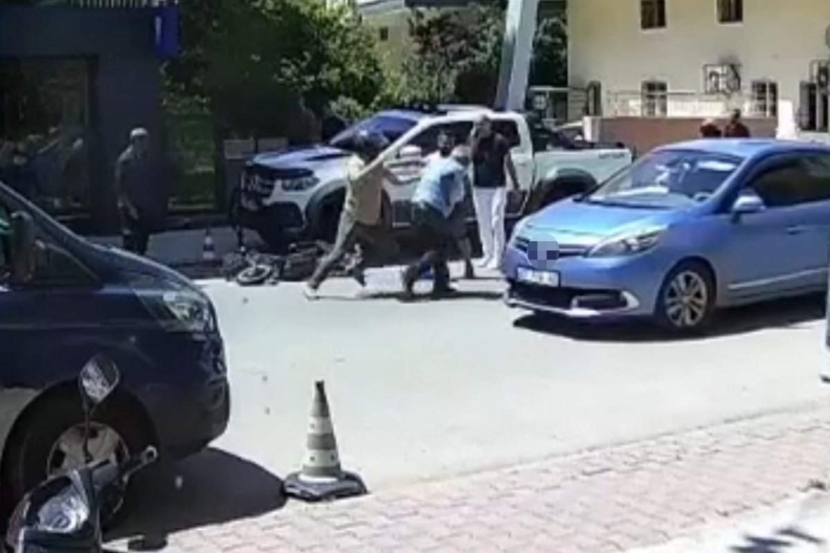Hırsızdan ‘yok artık’ dedirten davranış: Trafikte kavga eden adamın motosikletini çaldı