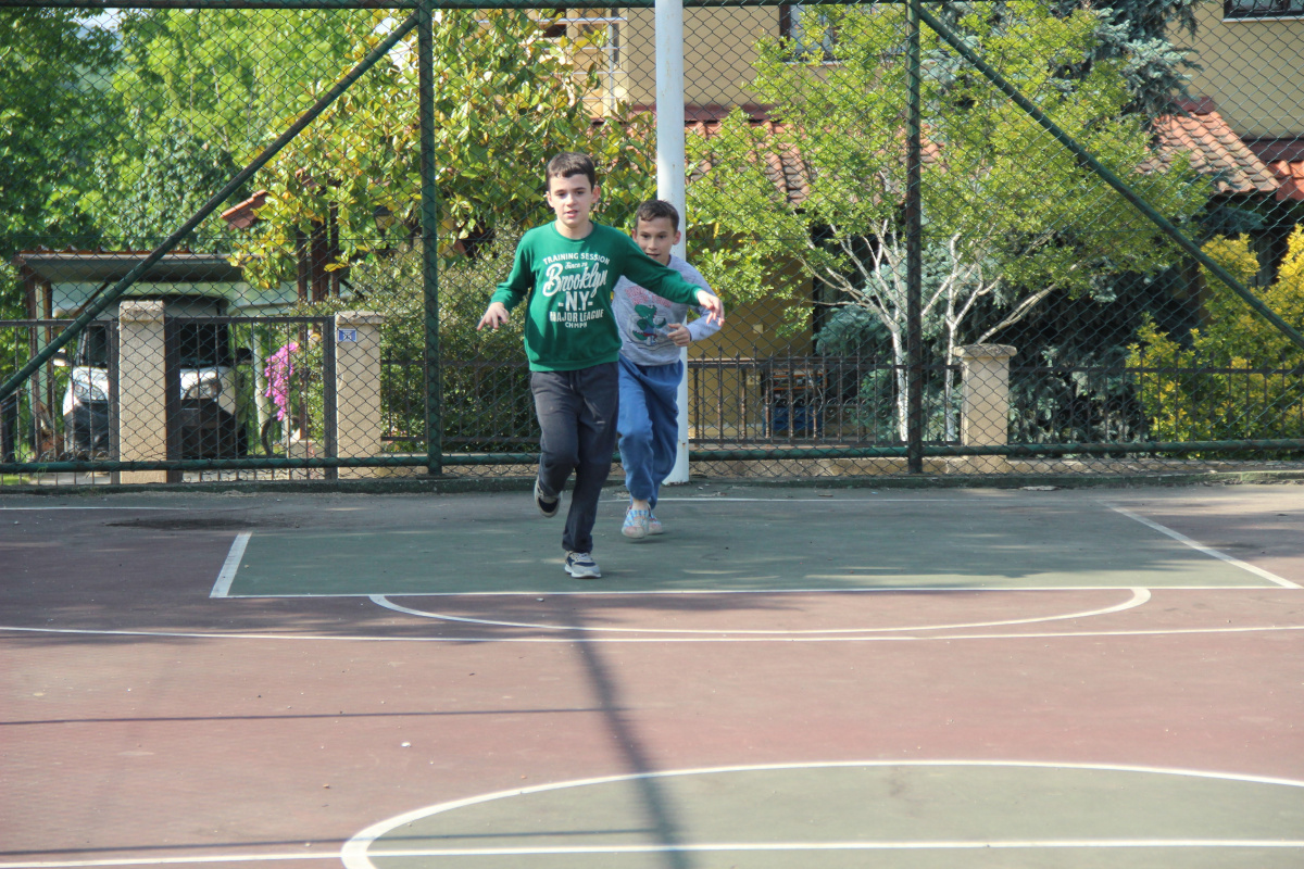 Doktorlar ‘Yürüyemez’ demişti, şimdilerde atletizm branşında ter döküyor