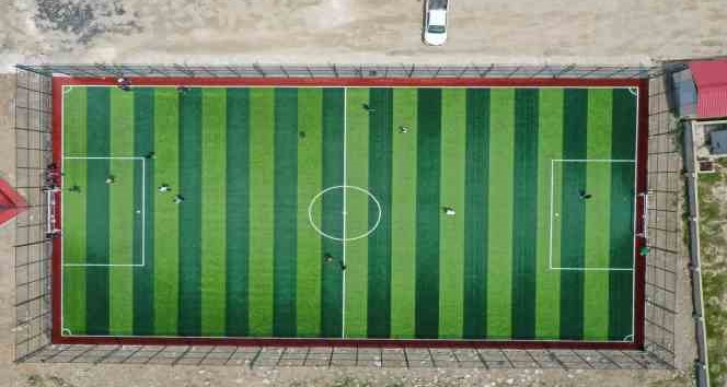 Van Büyükşehir Belediyesi 11 ilçeye 11 spor kompleksi yaptı