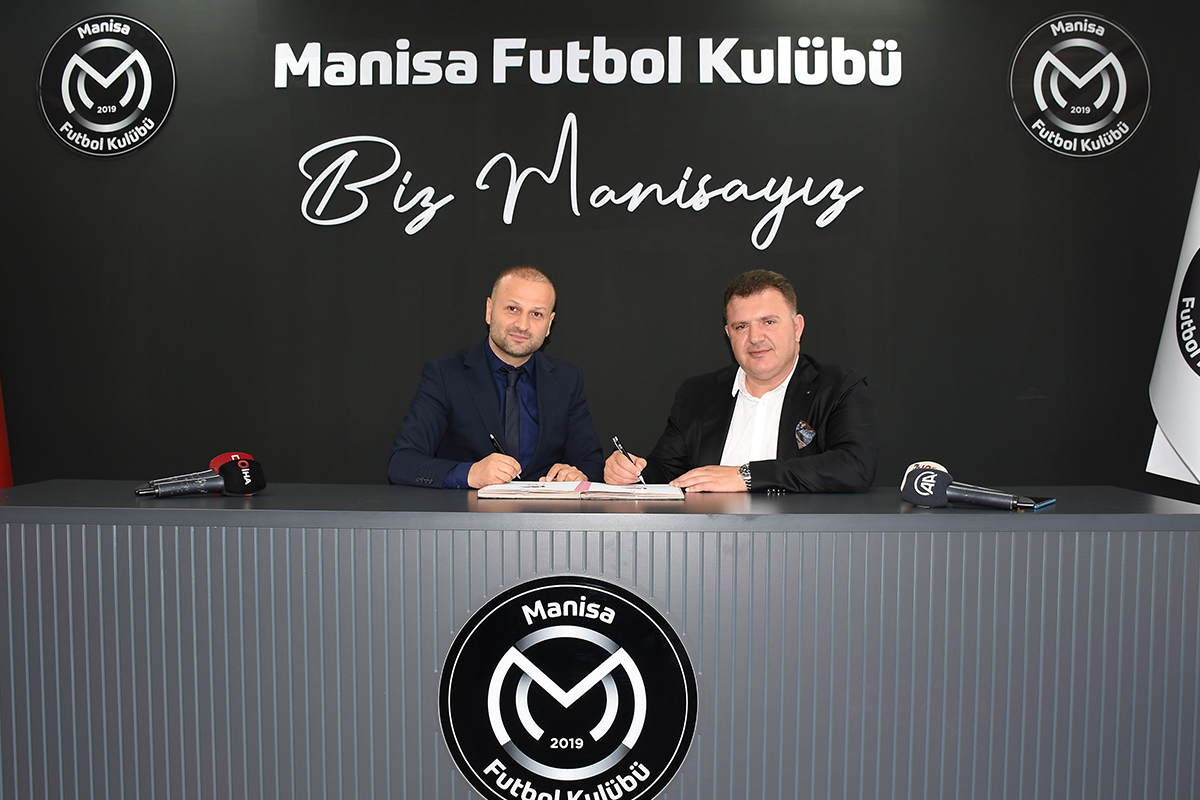 Manisa FK’da, Osman Zeki Korkmaz imzayı attı