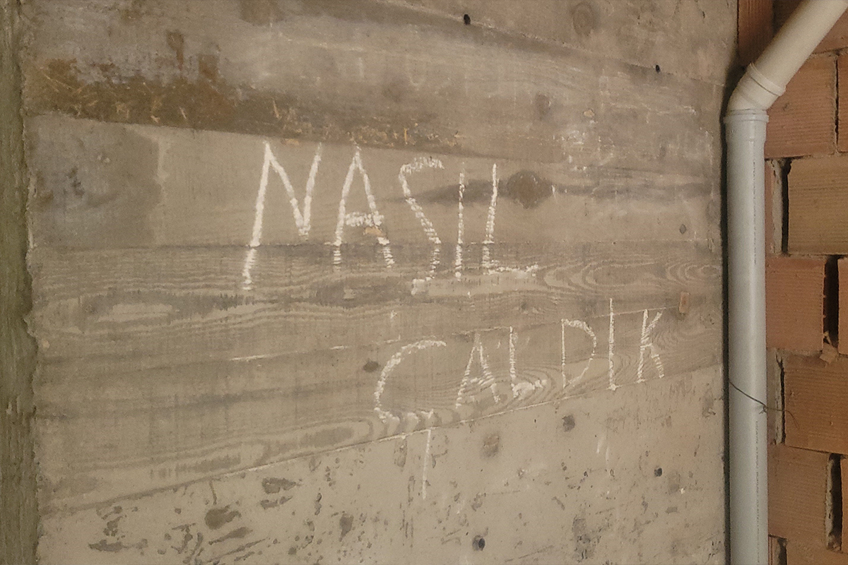 Hırsızların pişkinliği ‘pes’ dedirtti: Bırakılan notu gören vatandaş şoke oldu