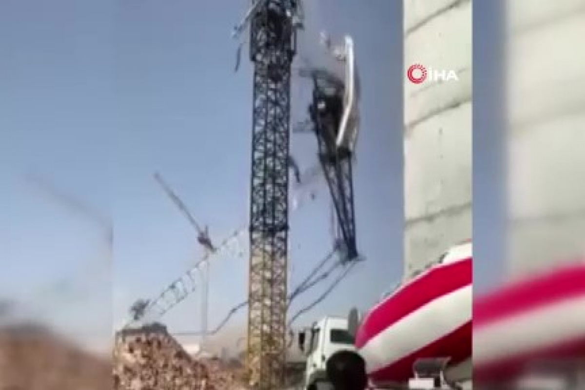 Irak’ta inşaatta vinç devrildi: 3 ölü