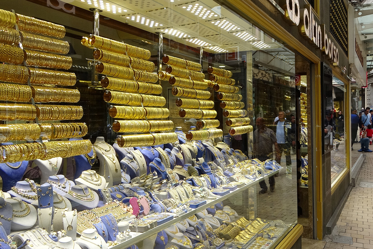 Gram altında yükseliş trendi sürüyor, yatırımcılara sabırla beklemeleri tavsiye ediliyor