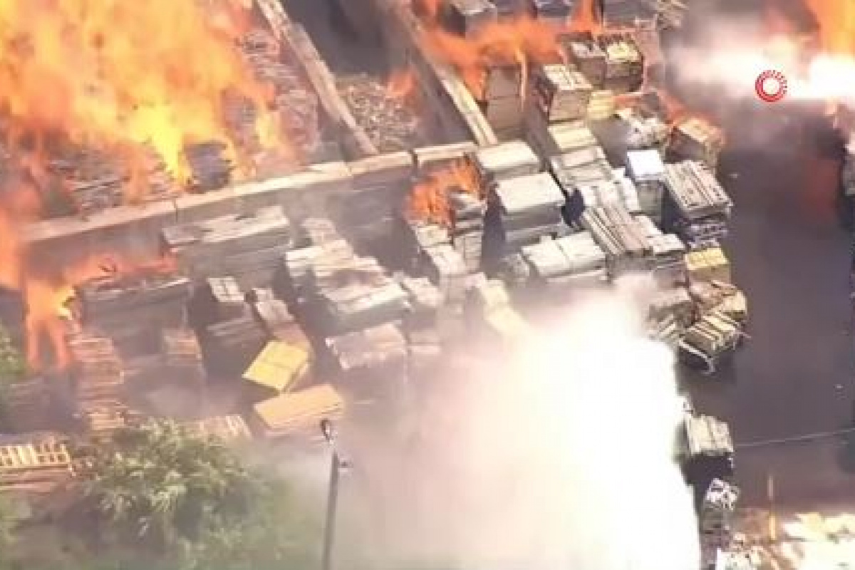 ABD’de palet fabrikasında korkutan yangın