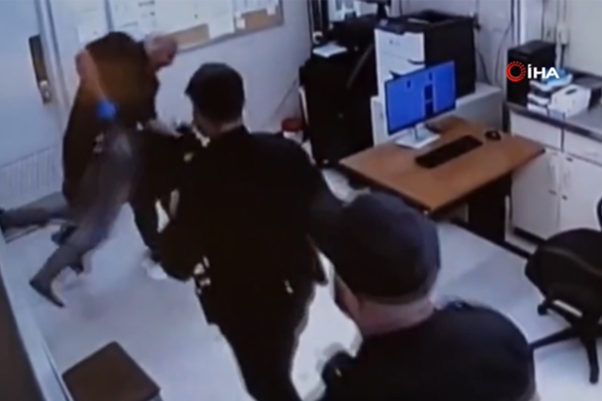 ABD polisinden hapishanedeki siyahi tutukluya şiddet