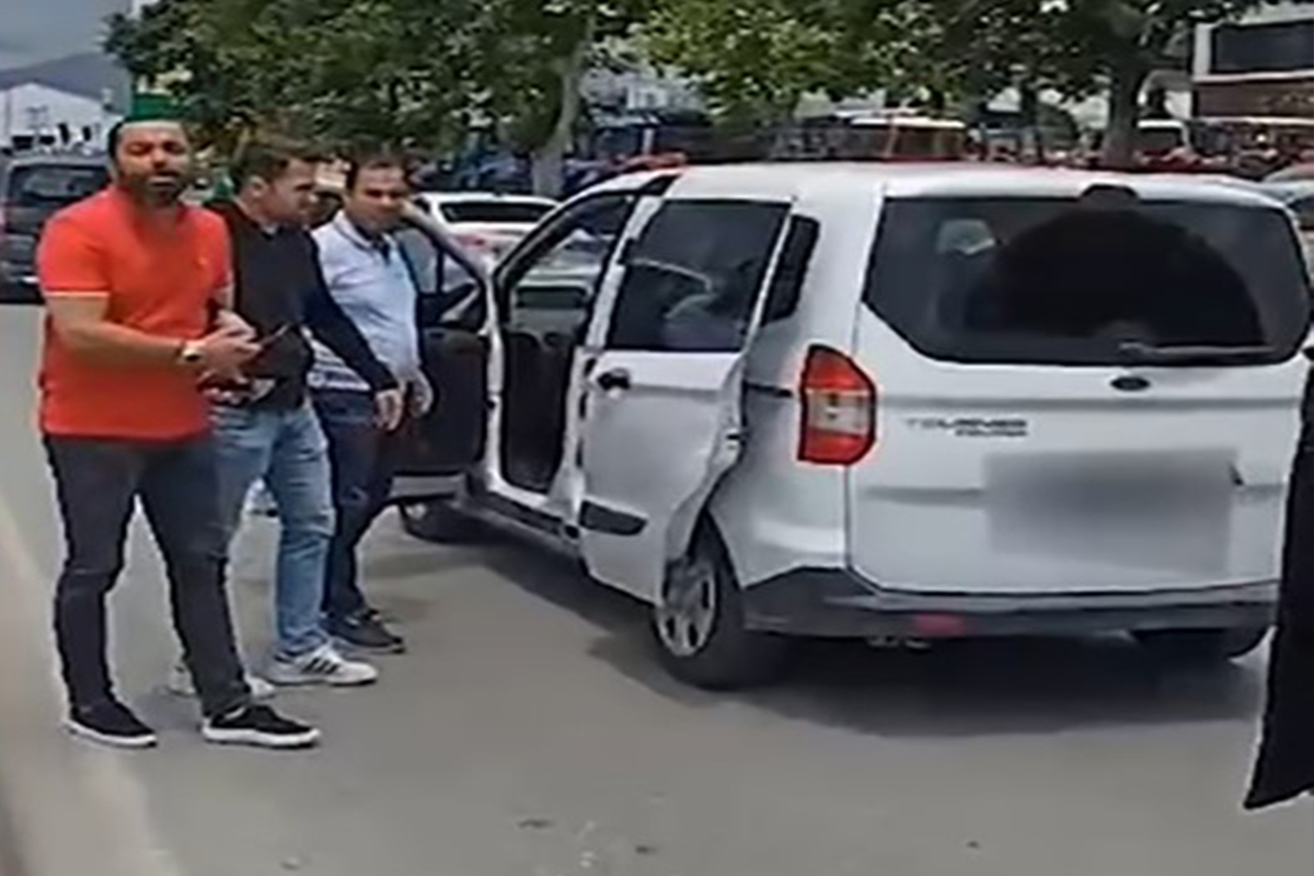 Kendini istihbaratçı olarak tanıtıp kral dairesinde kalan dolandırıcı yakalandı