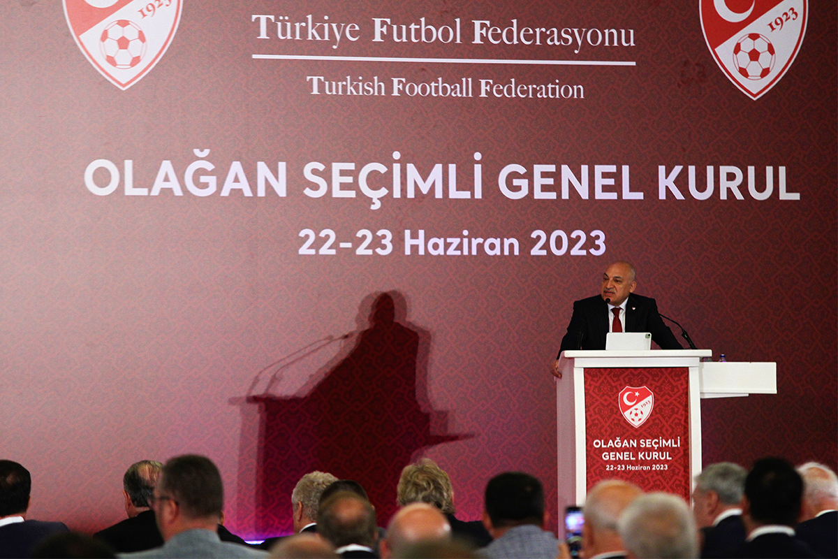 Mehmet Büyükekşi: ‘Yarı otomatik ofsayt teknolojisini Türk futboluna kazandırmak için çalışıyoruz’