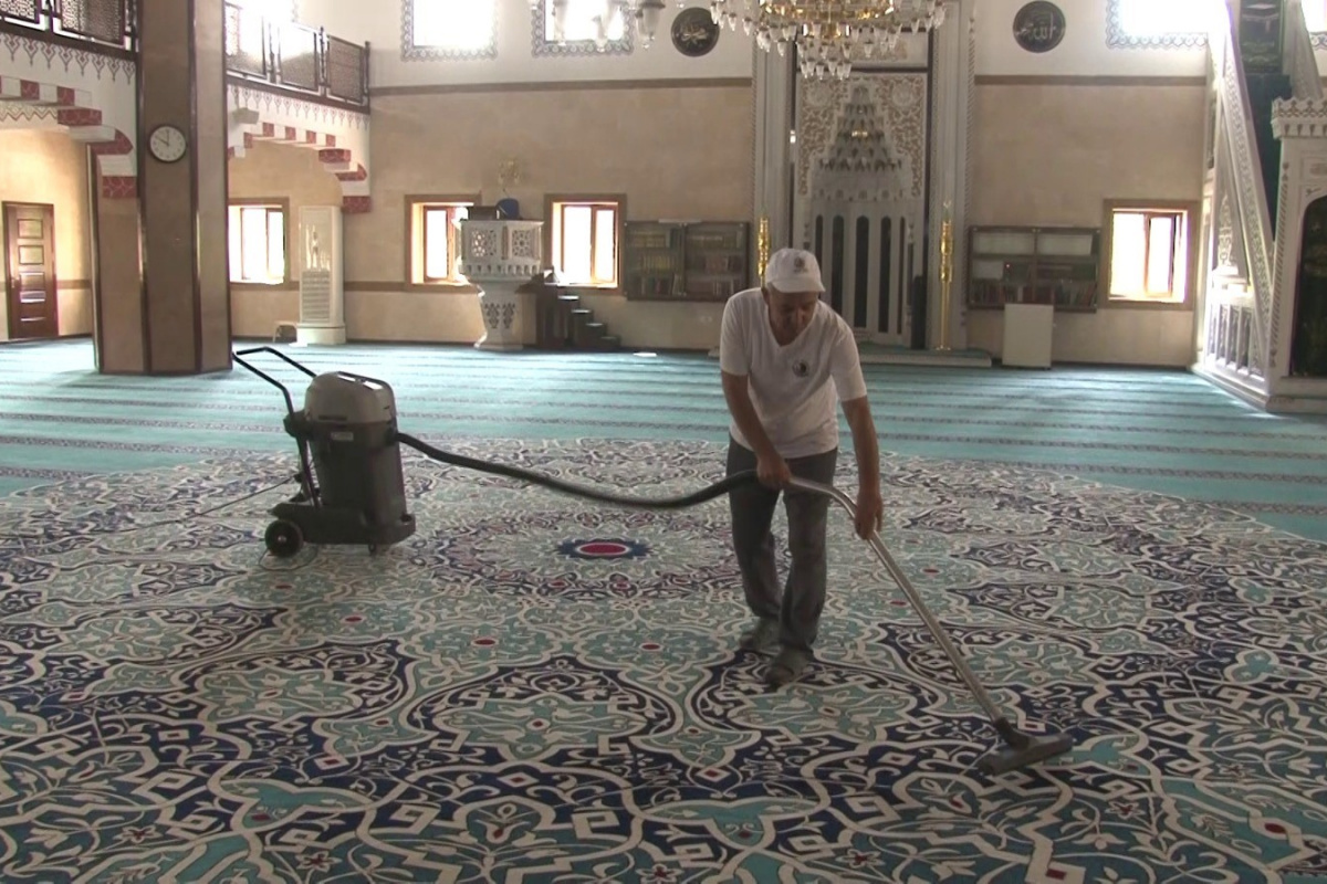 Kartal’da Kurban Bayramı öncesi camii ve cemevleri dezenfekte edildi