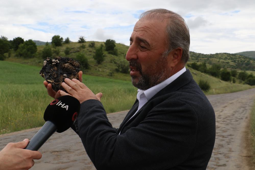 Kahramankazan’ın 35 köyünü Ankara’ya bağlayan Kaplu Deresi Yolu’na sıcak asfalt yıllardır dökülmüyor