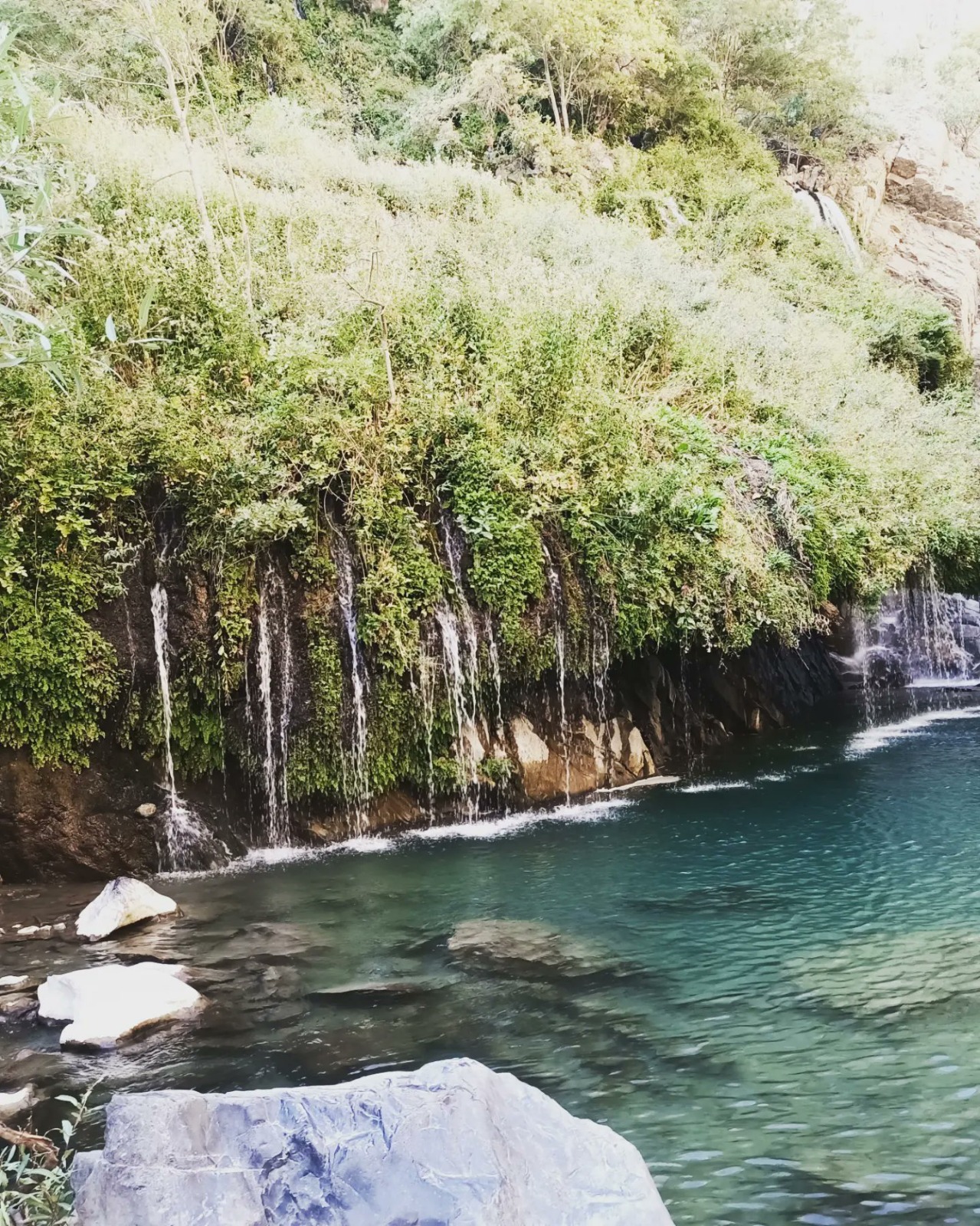 Hakkari’nin saklı cenneti: “Kaval Şelalesi”