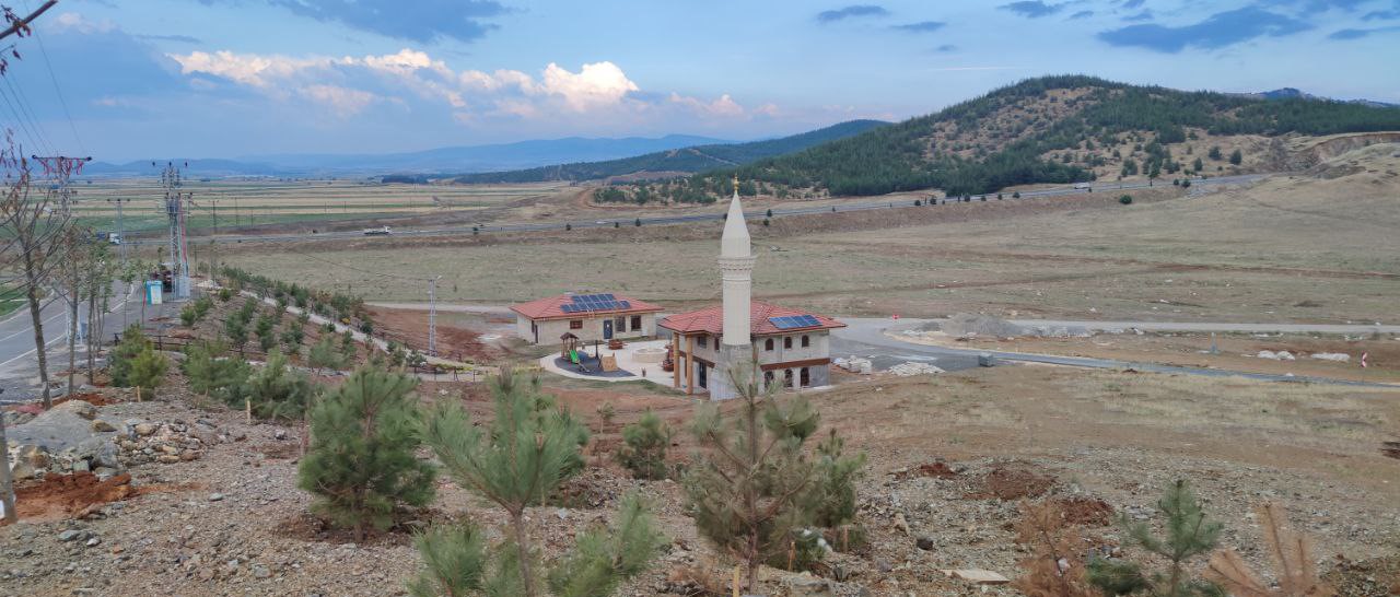 Gaziantep'te depremzedelere 14 akıllı konut ve 132 iş yeri teslim edildi