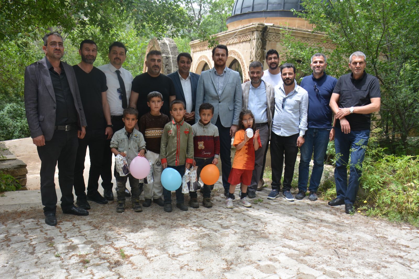 Ak Parti İl Başkanı Güray’dan Feqiye Teyran paylaşımı