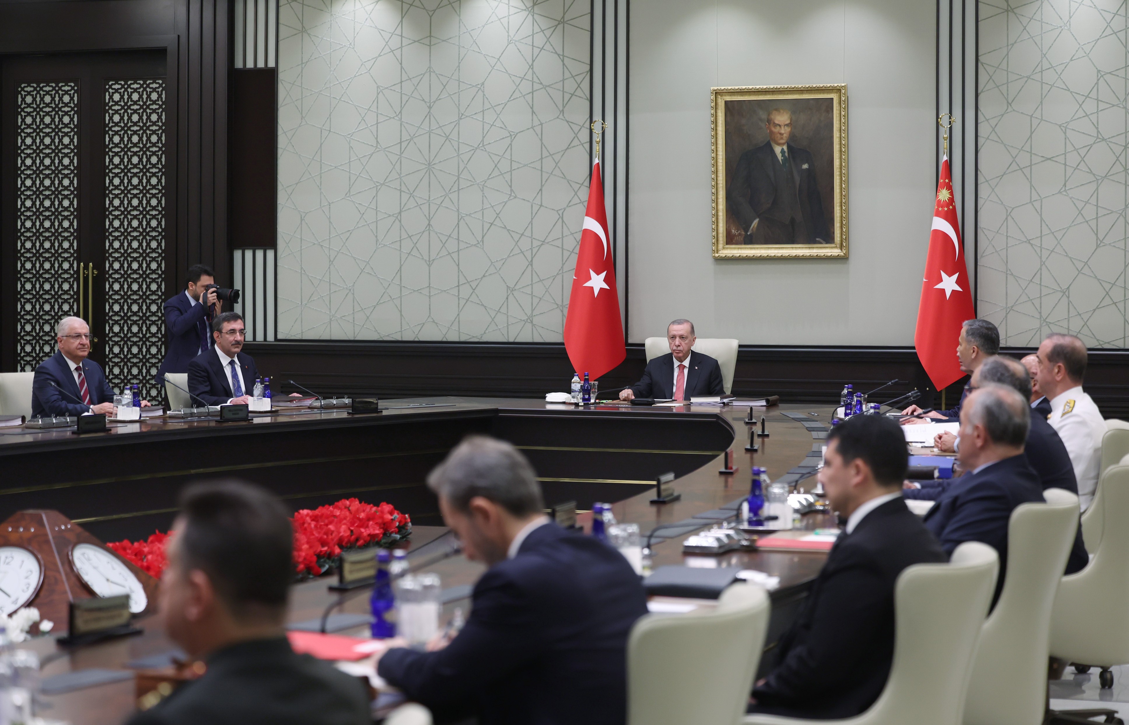 Yeni dönemin ilk MGK toplantısı başladı