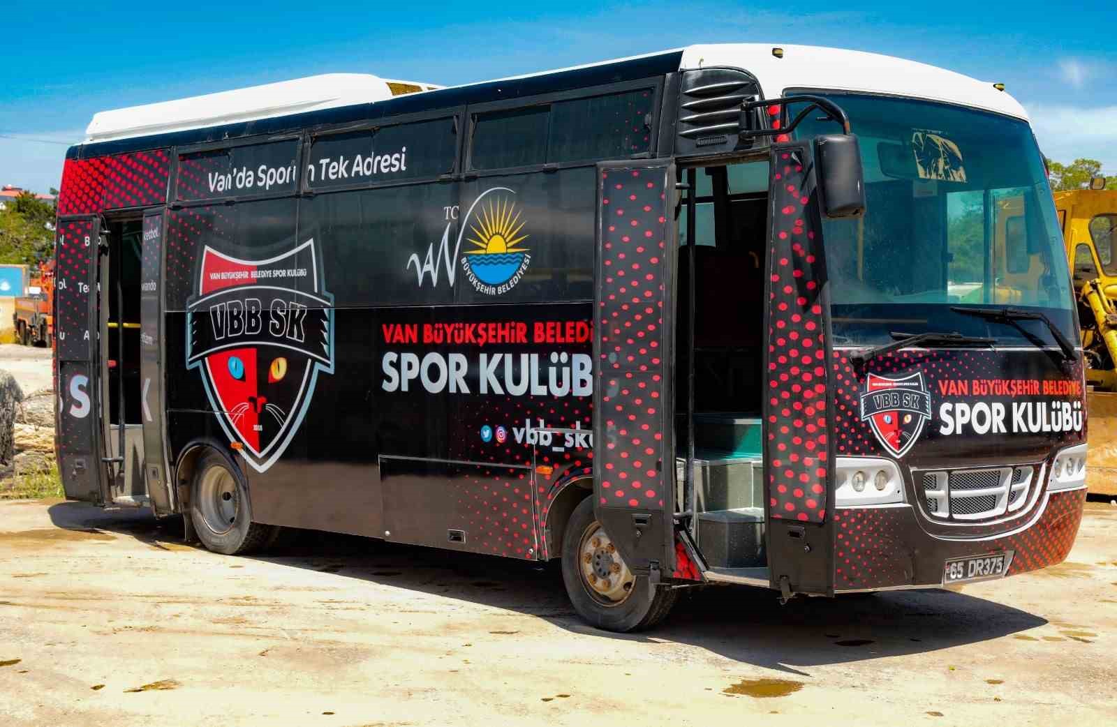 Hurdaya çıkarılan 5 midibüs yeniden onarılarak hizmete alındı