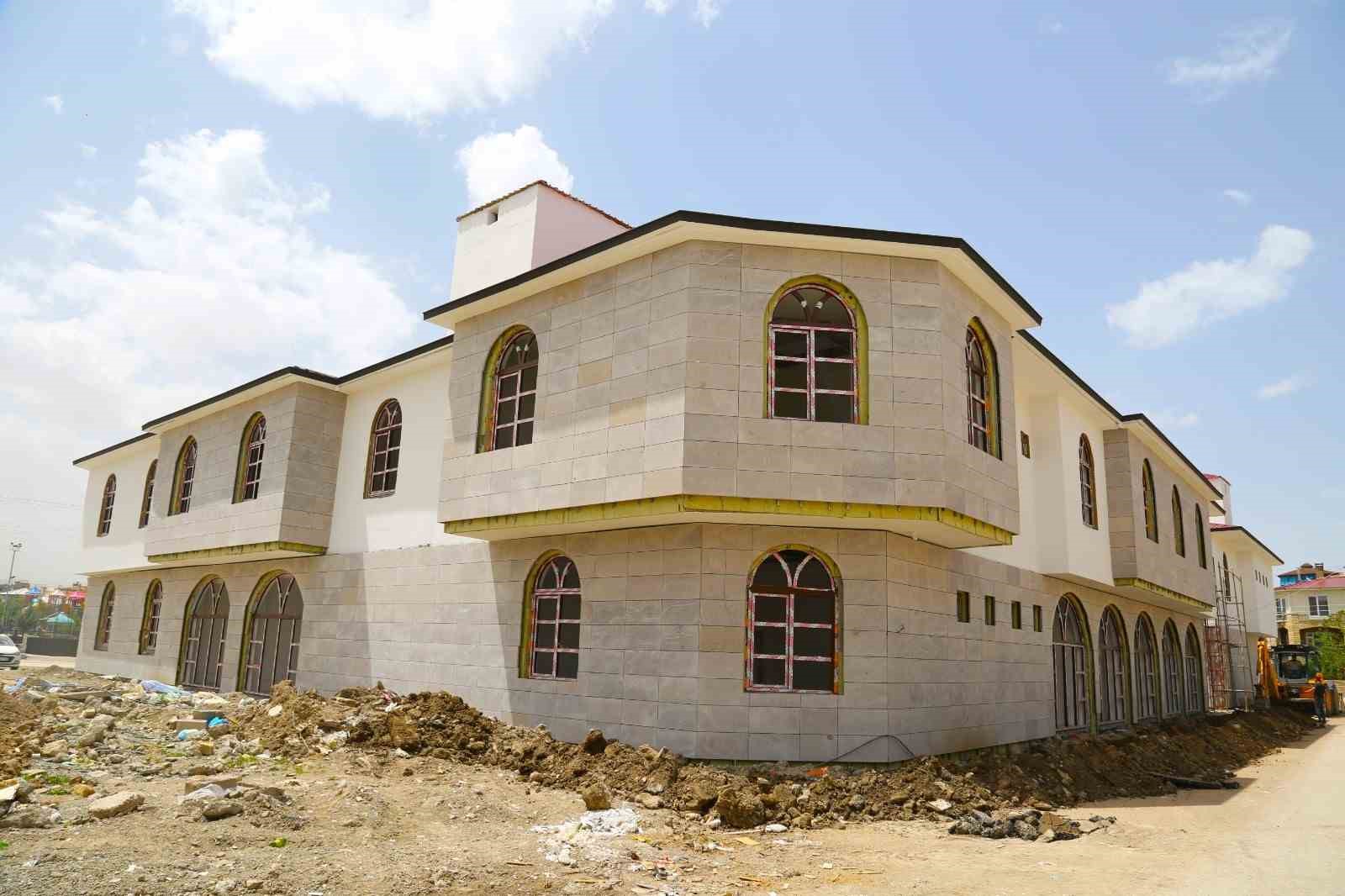 Tuşba Belediyesi’nin ödüllü projesi olan bedesten çarşısı açılış için gün sayıyor