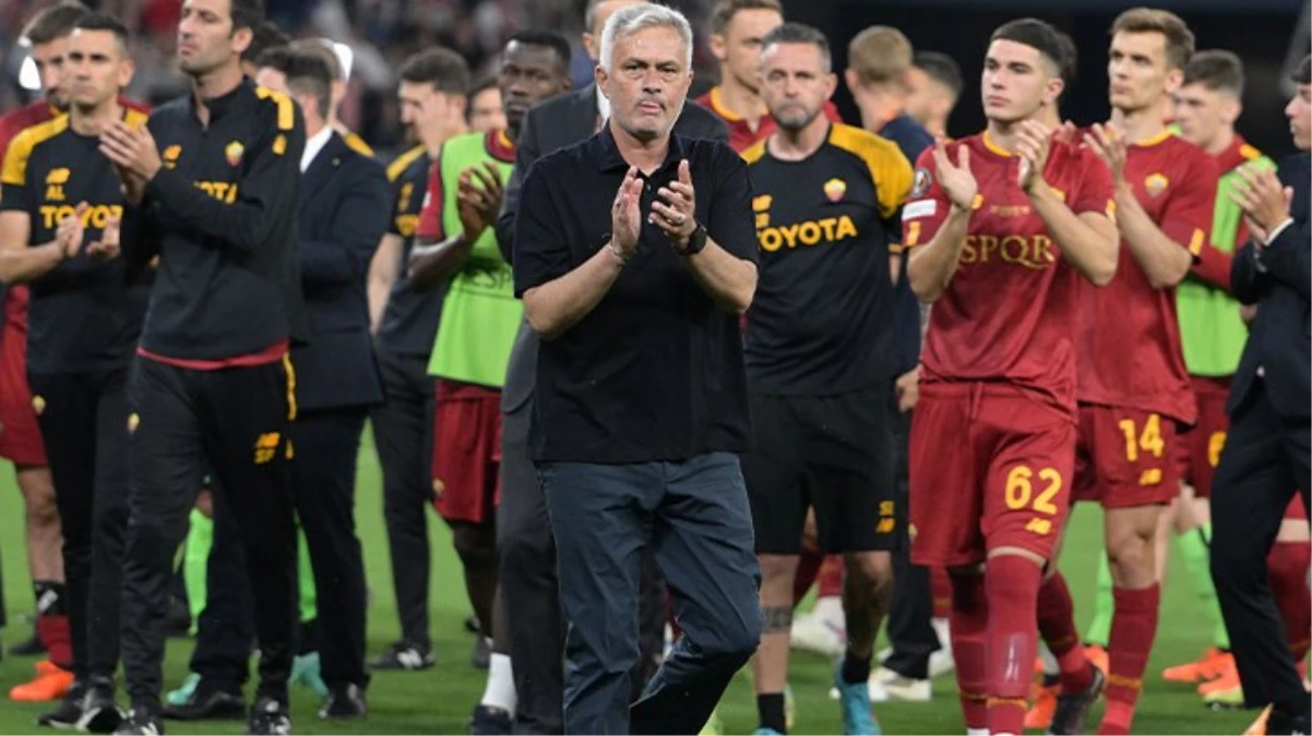 Kupayı Sevilla’ya kaptıran Jose Mourinho, kariyerinde ilk kez bir Avrupa kupası finalini kazanamadı