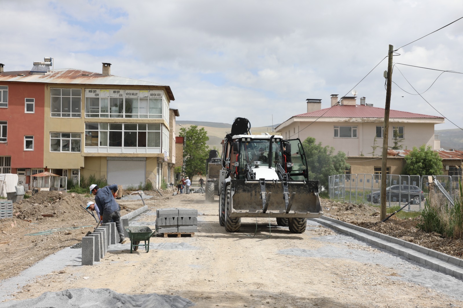 Gürpınar’ın 7 sokağı baştan sona yenilenecek
