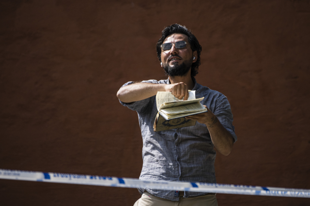 İsveç Büyükelçiliği'nin basıldığı Bağdat'ta protestolar sürüyor! Kur'an-ı Kerim yakan kişinin iadesini istiyorlar