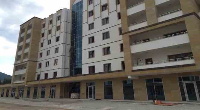 Osmaneli’nde 100 konut 11 işyeri sahiplerine teslim edildi