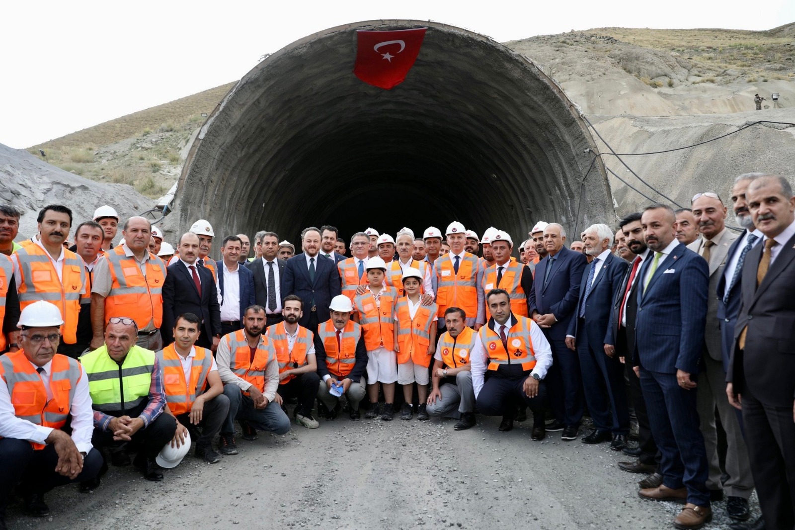 Güzeldere Tüneli’nde ışık göründü