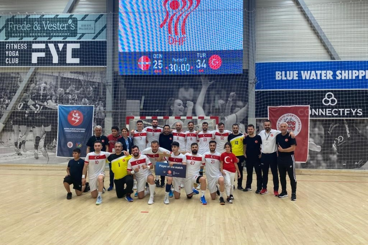 Hentbolda milliler, Danimarka’yı 34-25 mağlup etti