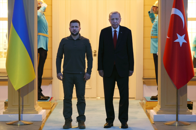 Cumhurbaşkanı Erdoğan ve Zelenski görüşmesi başladı! Masada 3 konu var