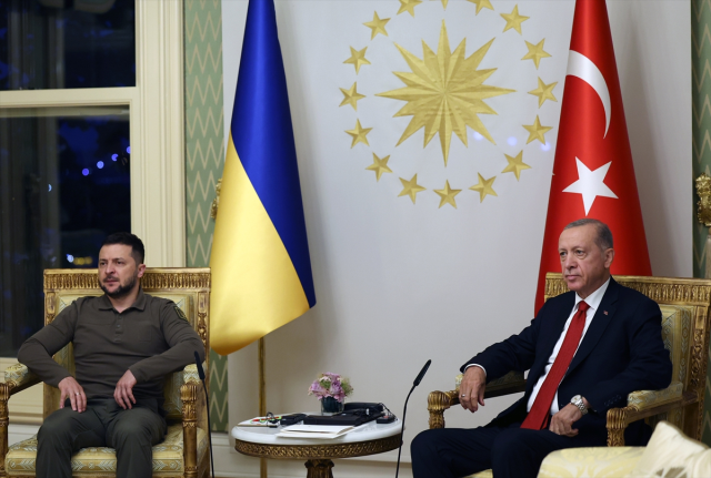 Cumhurbaşkanı Erdoğan ve Zelenski görüşmesi başladı! Masada 3 konu var