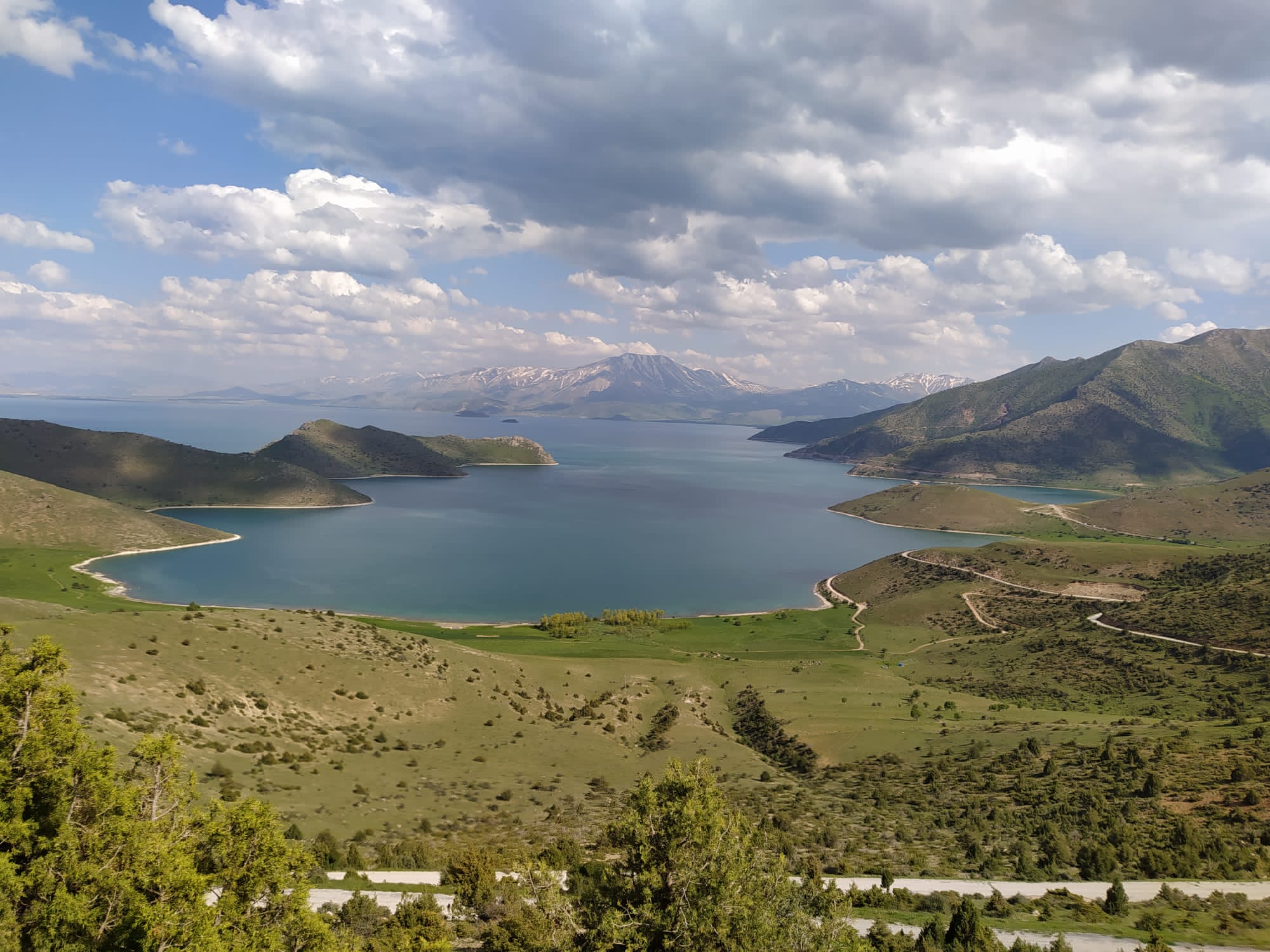 Van’ın doğal koyları hayran bırakıyor