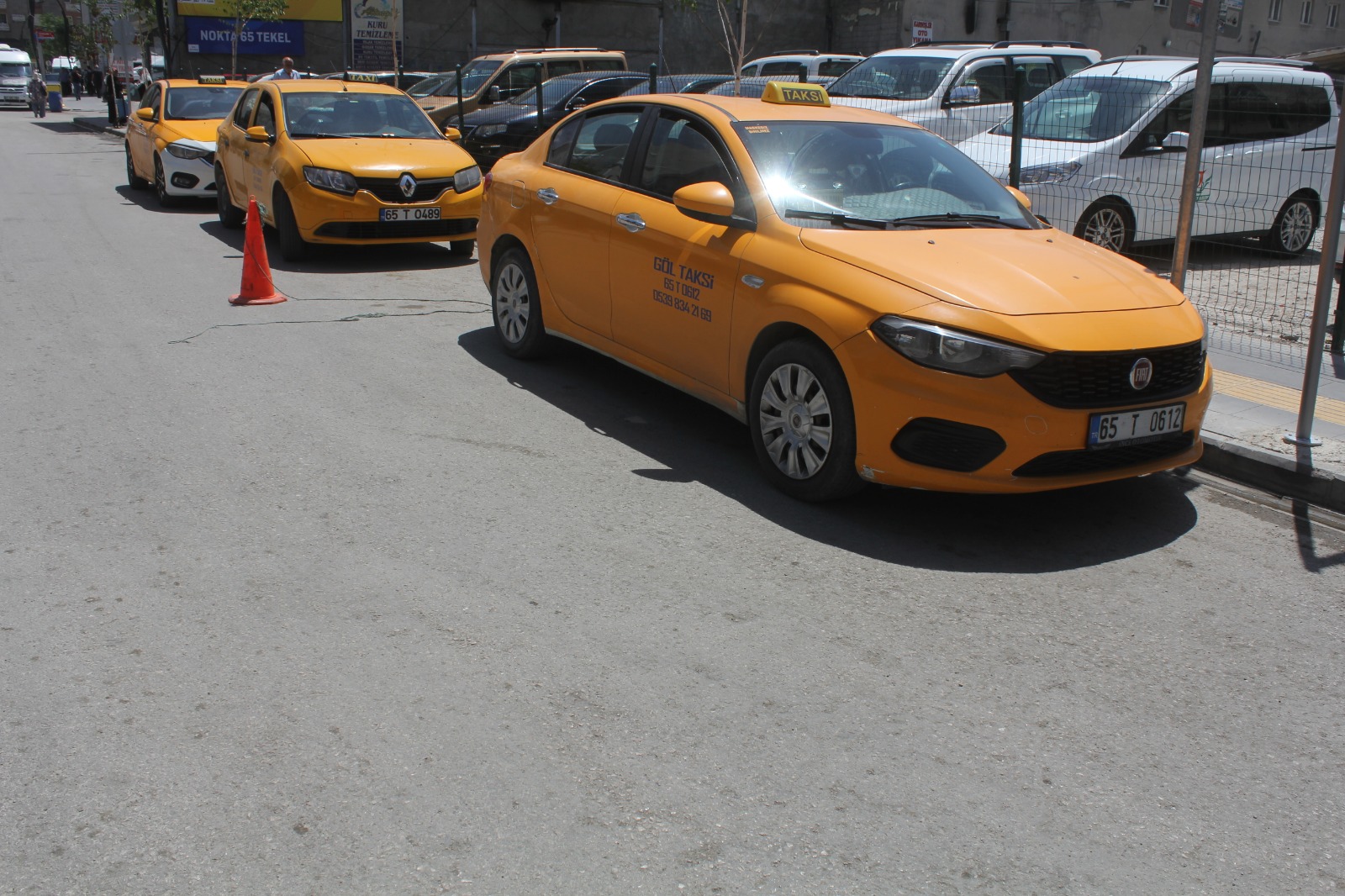 Taksiciler MTV ve yakıt zammından mustarip