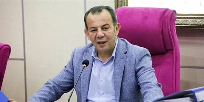 Tanju Özcan CHP’den ihraç edildi