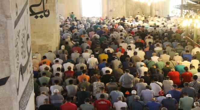 Pehlivanlar Edirne’deki camilerde buluştu İhlas Haber Ajansı