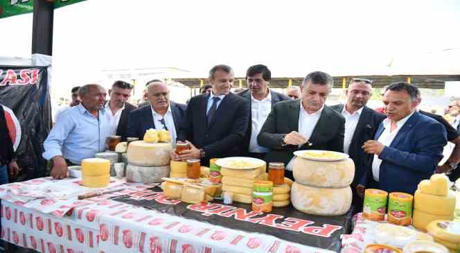Esenyurt Belediye Başkanı Bozkurt Göle Kültür ve Kaşar Festivali’nde