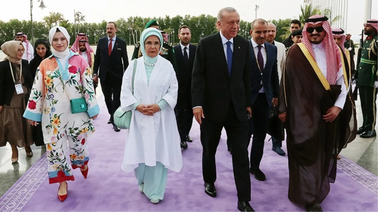 Cumhurbaşkanı Erdoğan, Körfez turunun ilk durağı Suudi Arabistan’da! Gündemde ortak yatırım ve ticari faaliyetler var