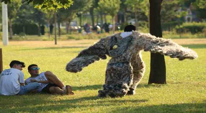 (Özel) Her gün kılıktan kılığa giriyor…Bu sefer de kartal oldu