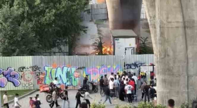 Haliç metro köprüsü altında korku dolu anlar: Trafo patlayınca yangın çıktı