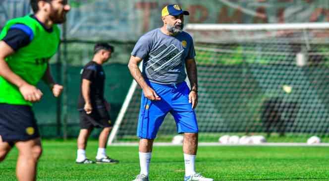 Tolunay Kafkas: “3 kesin transfer yapacağız”